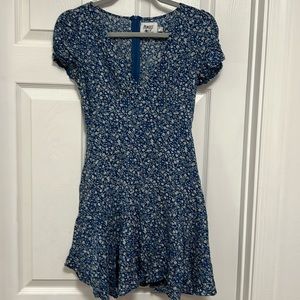 Princess Polly size 2 floral short sleeve dress